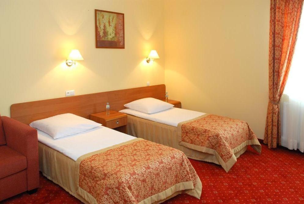 Hotel U Witaszka Czosnów Εξωτερικό φωτογραφία