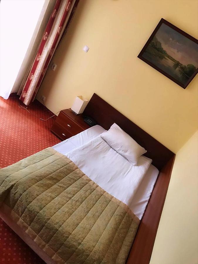 Hotel U Witaszka Czosnów Εξωτερικό φωτογραφία
